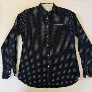 JB Holt | Men’s Button Up Shirt | M | Navy White Geometric | Long Sleeve | Buckl